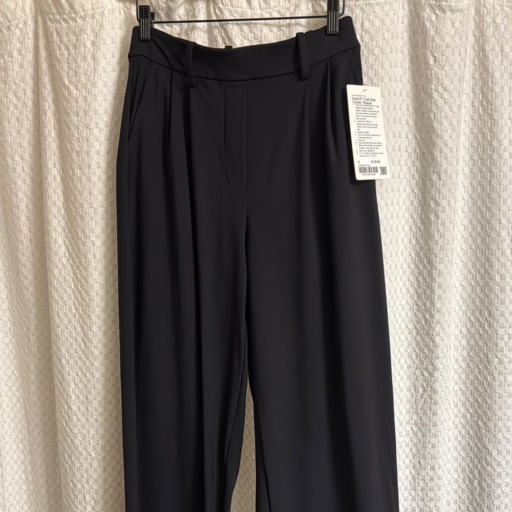NWT lululemon Daydrift high rise trouser in black